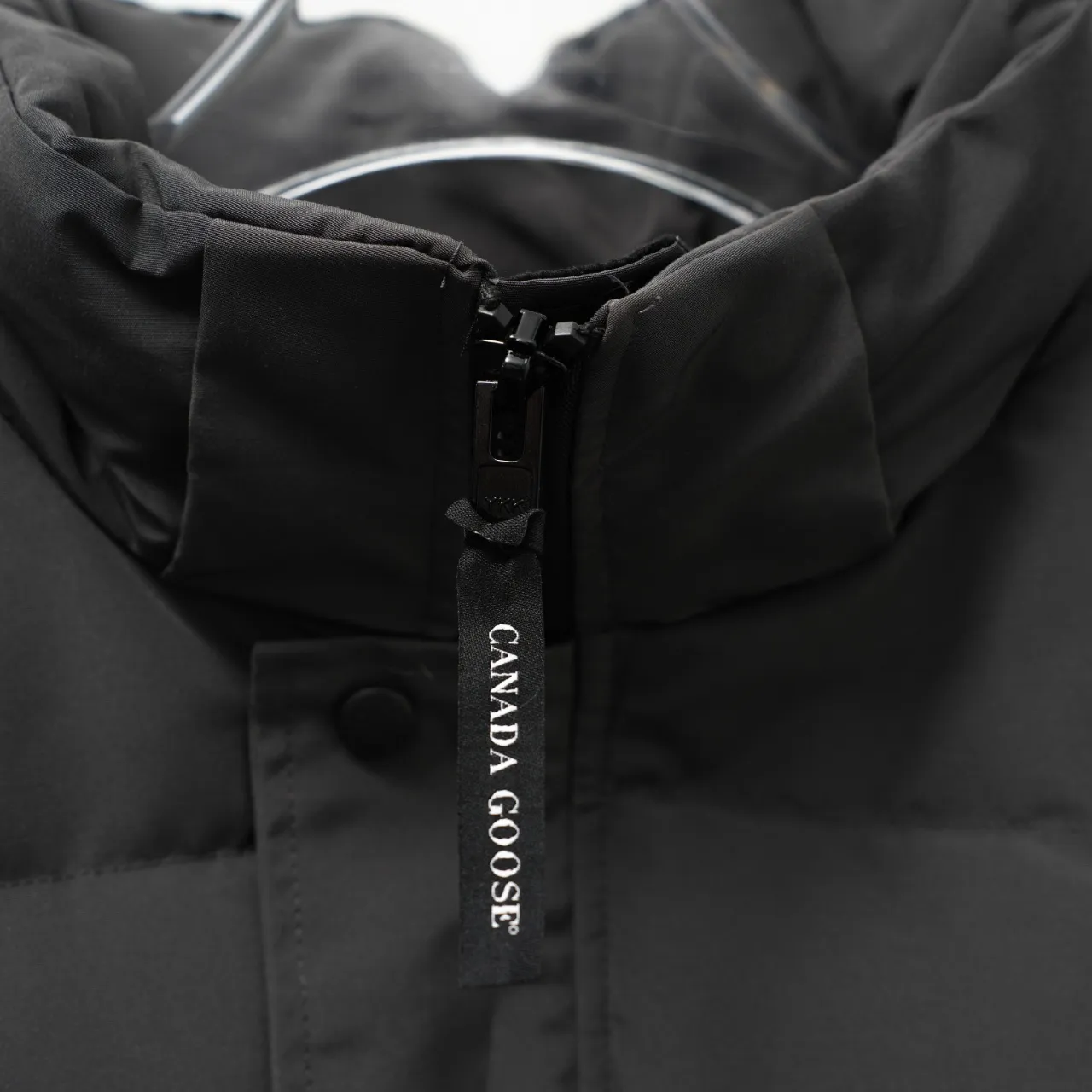 P740 CANADA GOOSE丨Canada Goose 29 New 2048 Hairless Collar Hooded Down Jacket Color: Graphite Red Size: XS-XXL